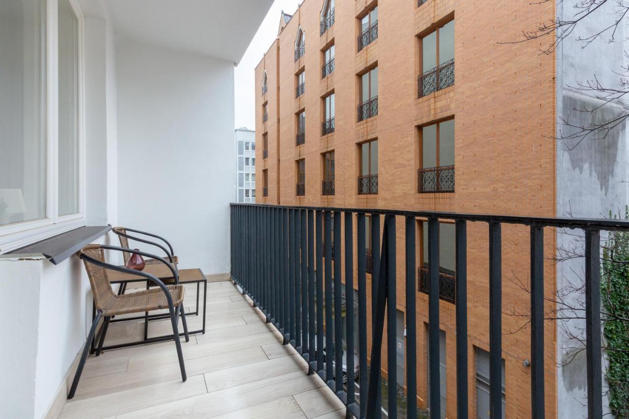 City Center Apartments Hoza By Noclegi Renters Warsaw Luaran gambar