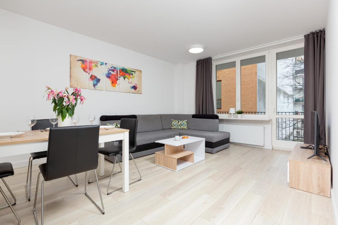 City Center Apartments Hoza By Noclegi Renters Warsaw Luaran gambar