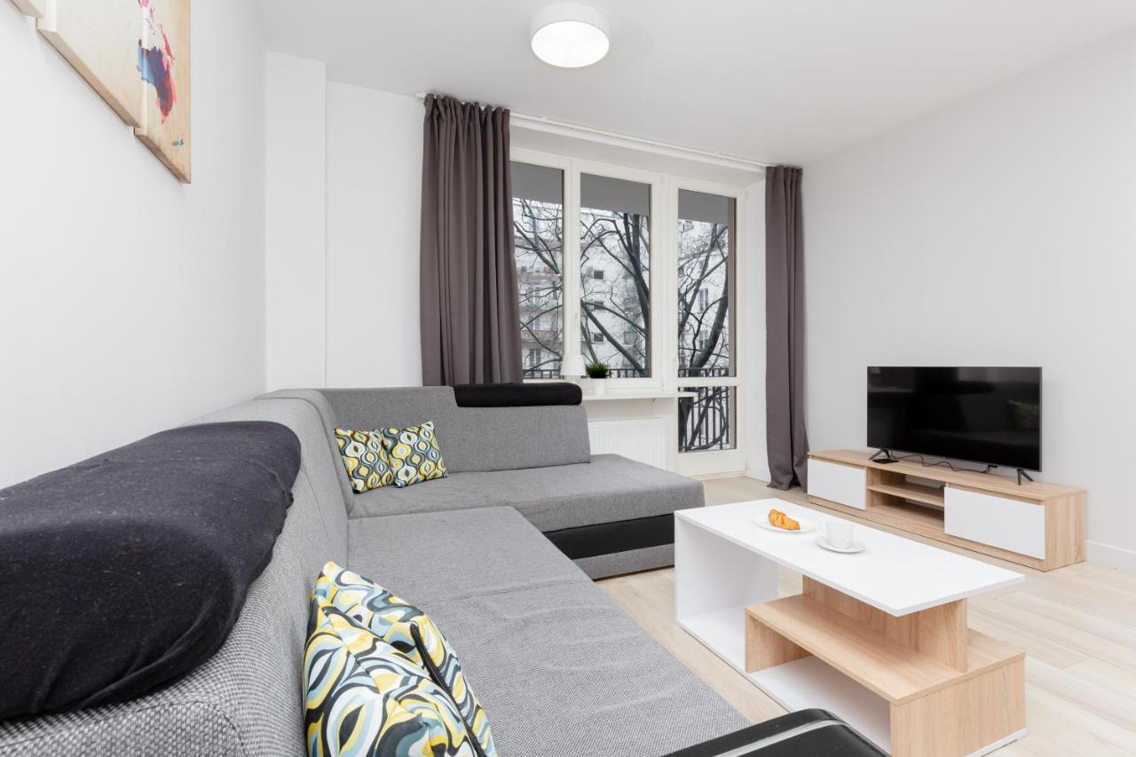 City Center Apartments Hoza By Noclegi Renters Warsaw Luaran gambar