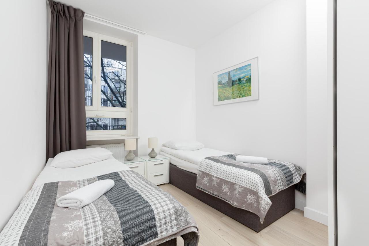 City Center Apartments Hoza By Noclegi Renters Warsaw Luaran gambar
