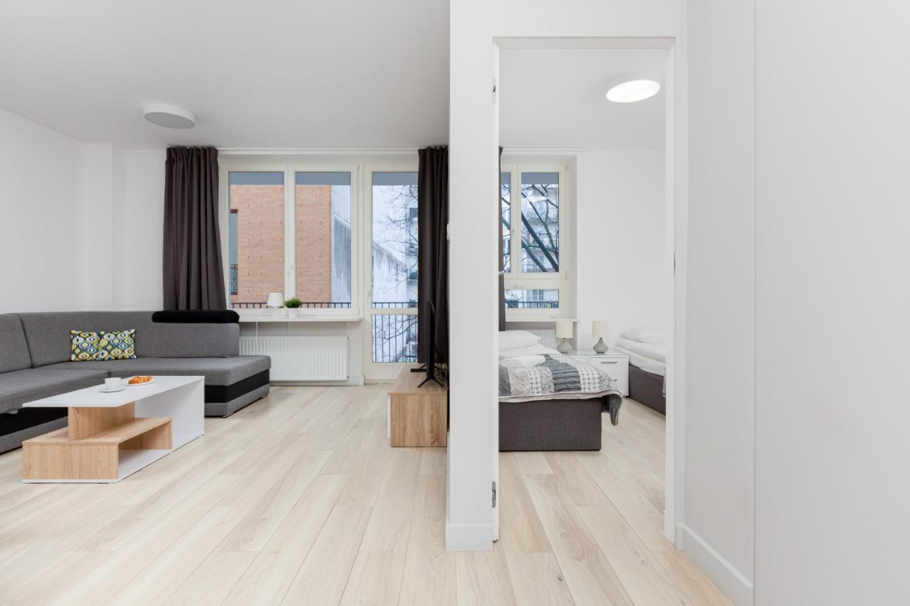 City Center Apartments Hoza By Noclegi Renters Warsaw Luaran gambar