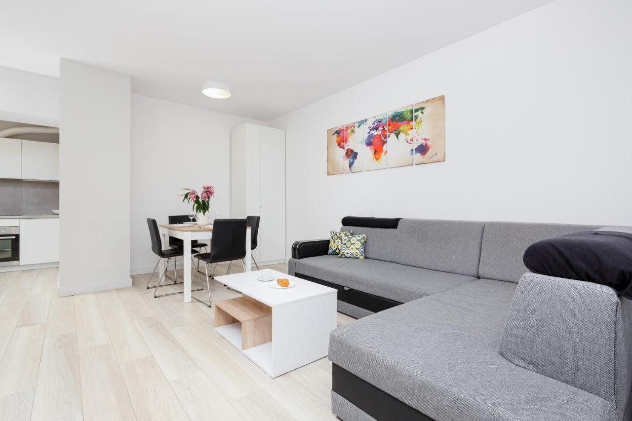 City Center Apartments Hoza By Noclegi Renters Warsaw Luaran gambar