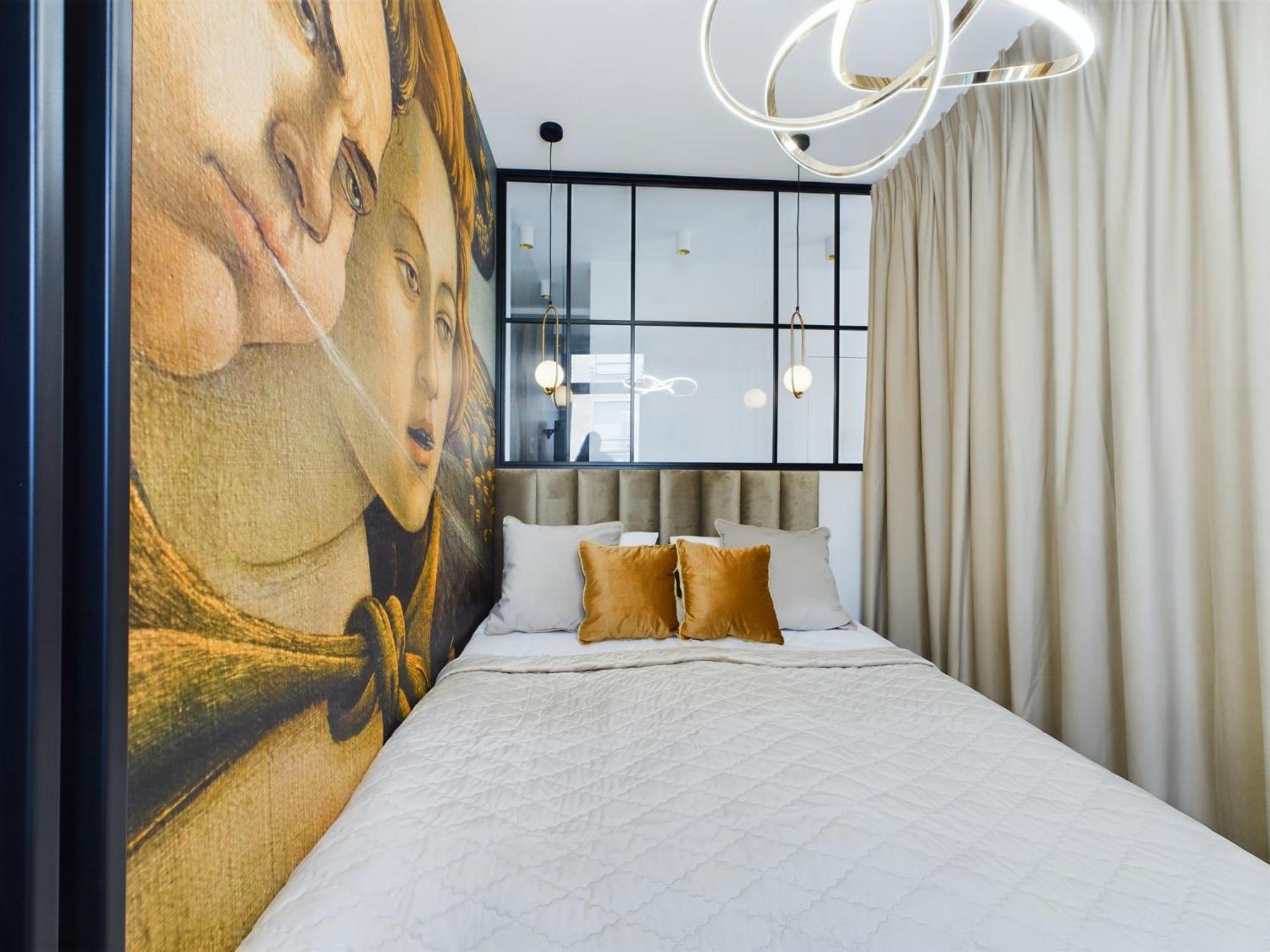 City Center Apartments Hoza By Noclegi Renters Warsaw Luaran gambar