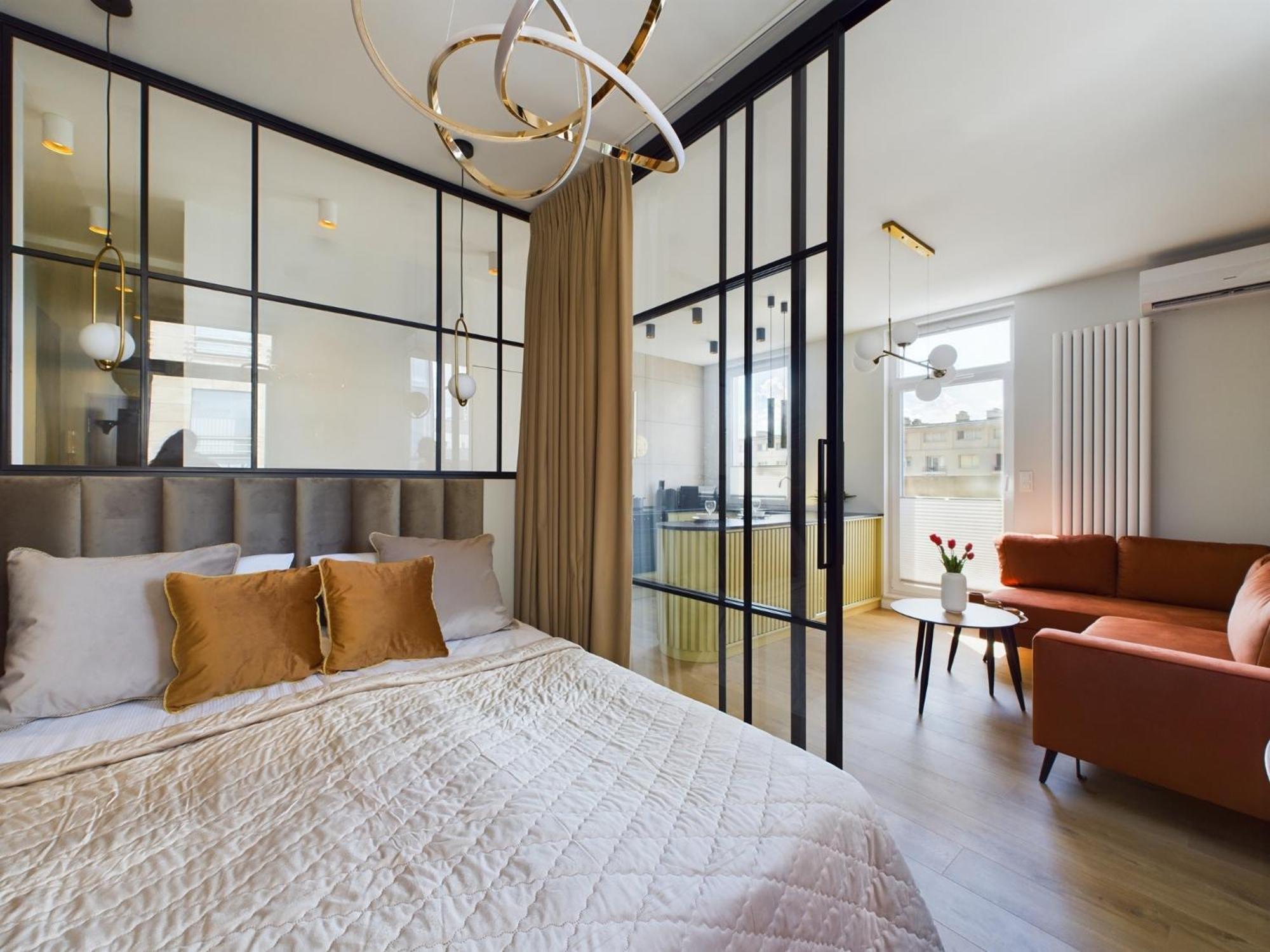 City Center Apartments Hoza By Noclegi Renters Warsaw Luaran gambar