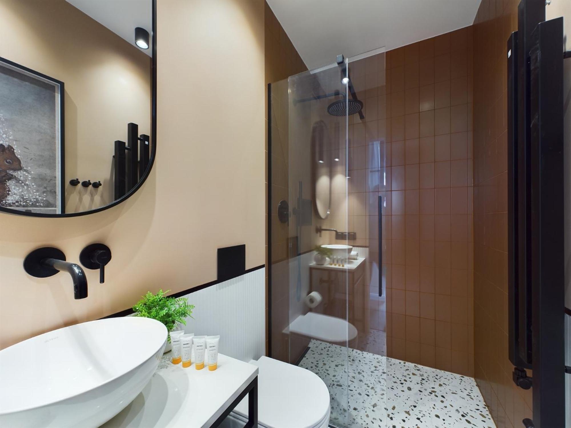 City Center Apartments Hoza By Noclegi Renters Warsaw Luaran gambar